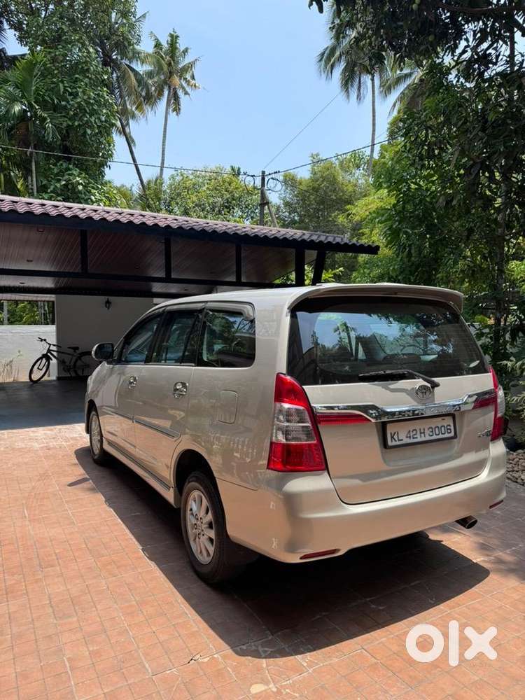 Toyota Innova 2013 Diesel Well Maintained