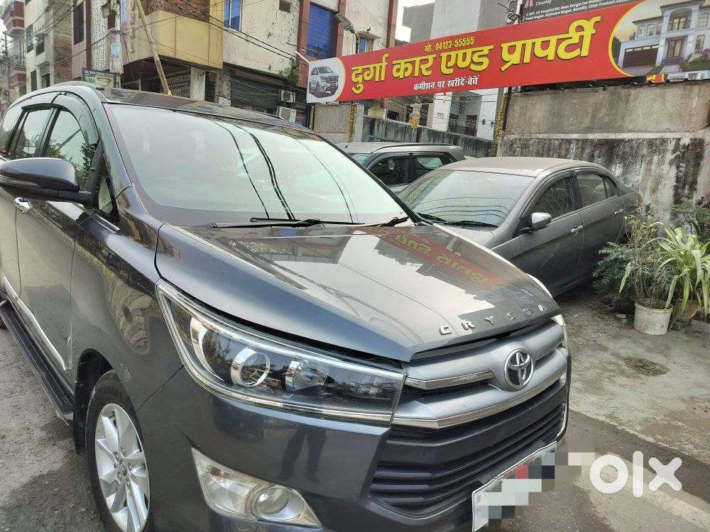 Toyota Innova Crysta