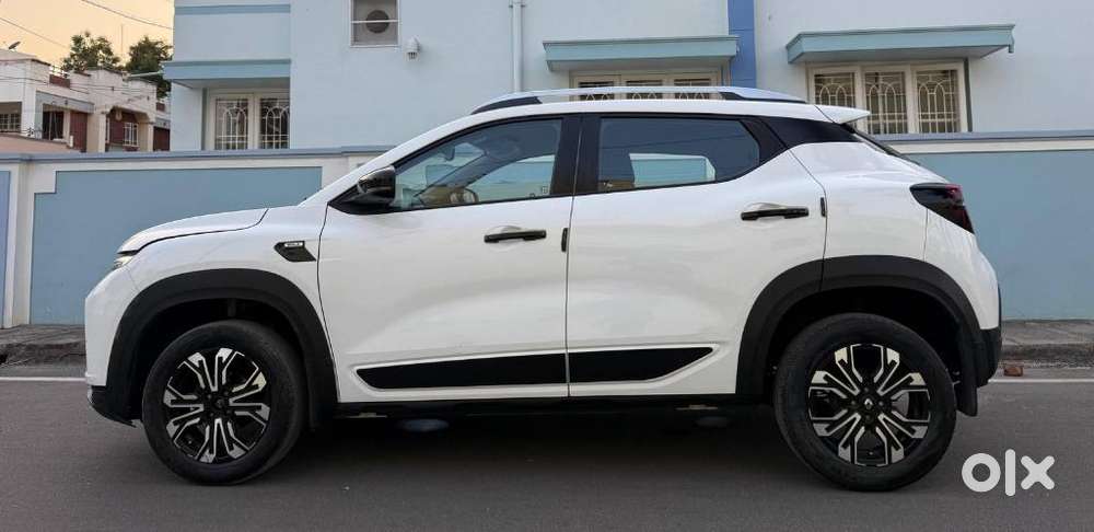 Renault Kiger, 2023, Petrol