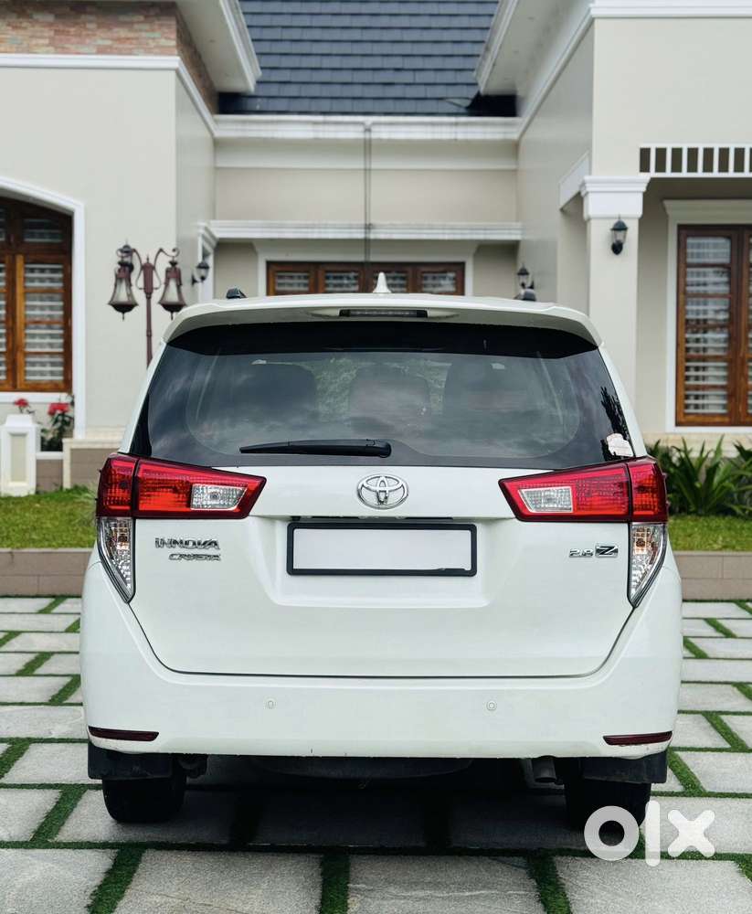 Toyota Innova Crysta 2.8 Zx At, 2016, Diesel