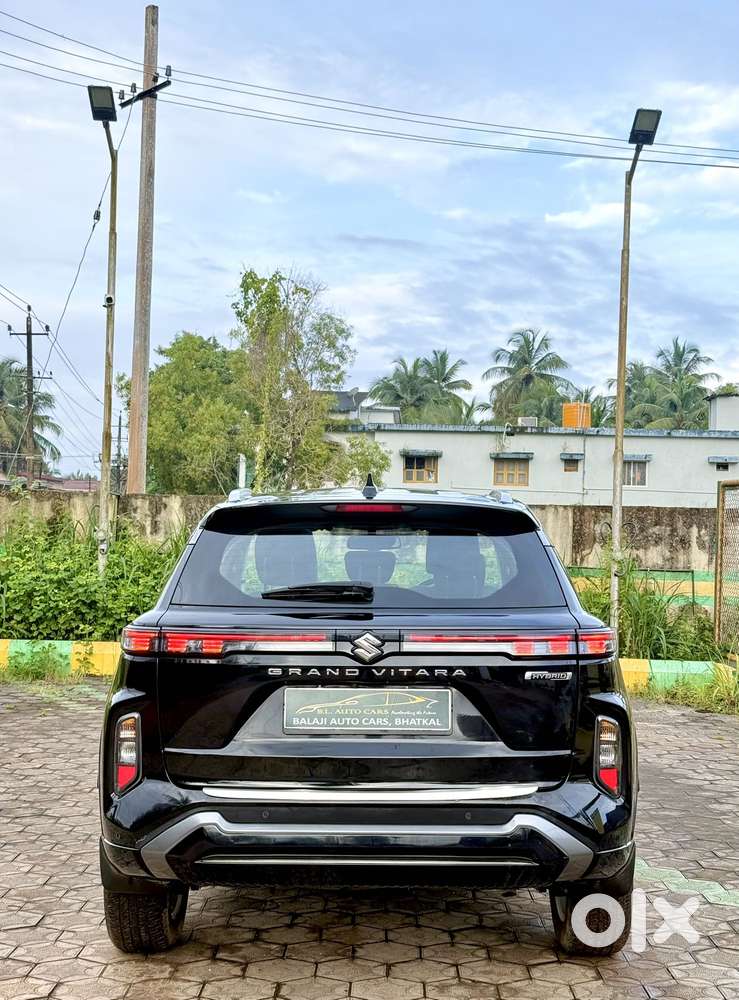 Maruti Suzuki Grand Vitara 1.5 Alpha Plus Intelligent Hybrid Ecvt, 2..