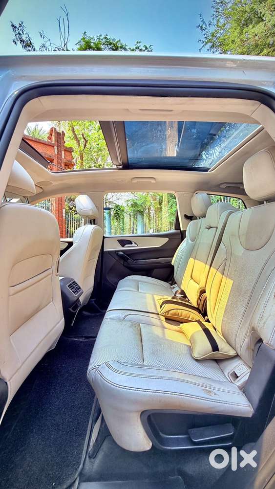 Mahindra Xuv700 2.2 Ax 7 Diesel At Luxury Pack Str, 2023, Diesel