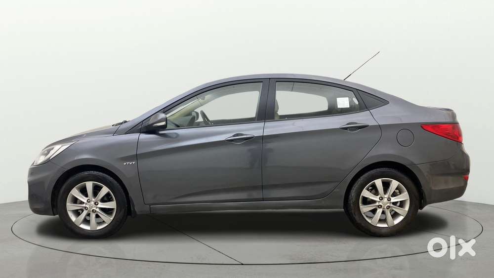 Hyundai Verna Fluidic 1.6 Vtvt Sx, 2013, Petrol