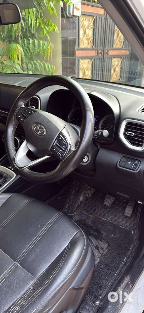 Hyundai Venue Diesel Manual 2021