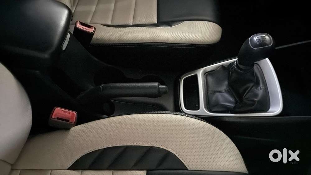 Hyundai Venue 1.2 S Plus, 2022, Petrol