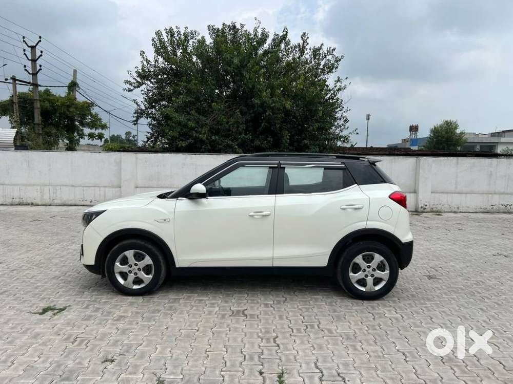Mahindra Xuv300 W6 Amt Diesel, 2022, Diesel