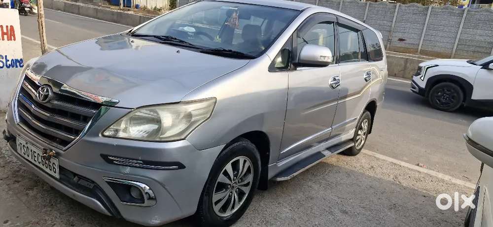 Toyota Innova 2015 Diesel 196000 Km Driven Recently Serviced