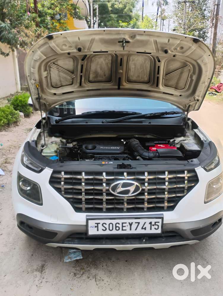 Hyundai Venue Sx+ At, 2019, Petrol