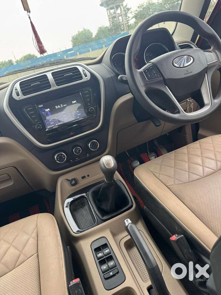Mahindra Tuv 300 T10, 2018, Diesel