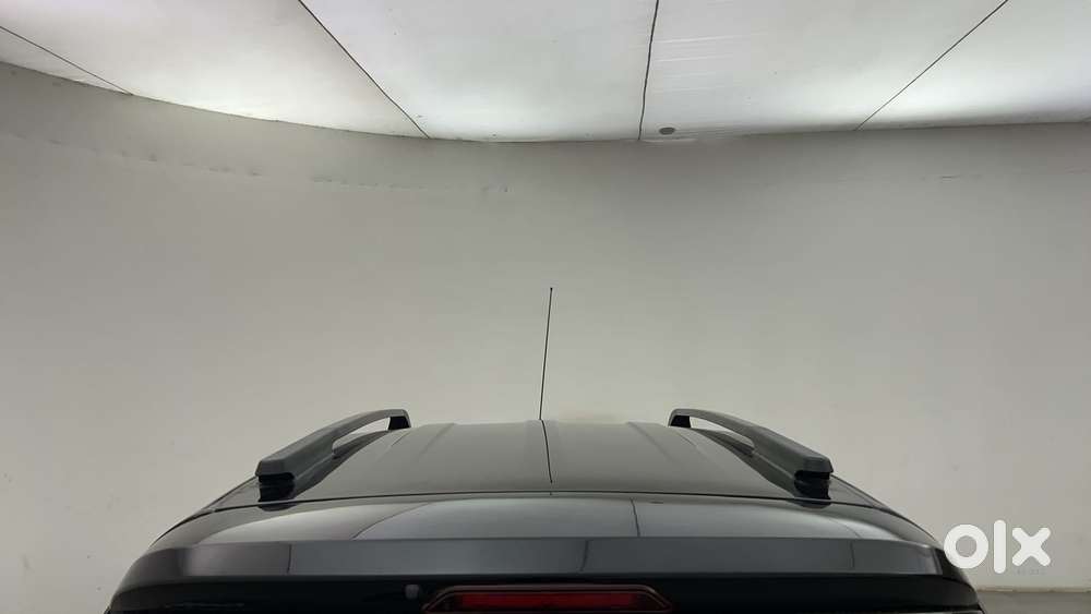 Renault Triber Rxz Easy-r Amt Dual Tone, 2023, Petrol