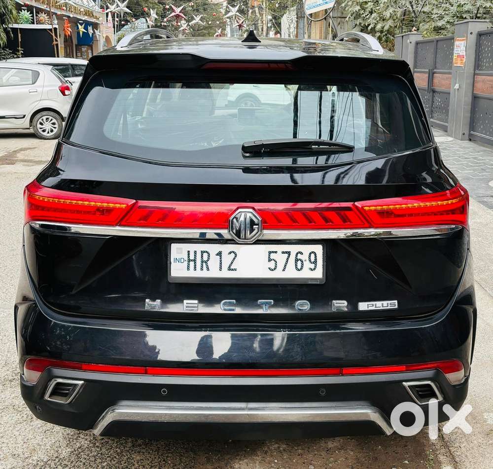 Mg Hector Plus Sharp Pro 1.5 Turbo Petrol Cvt 7 Str, 2023, Petrol