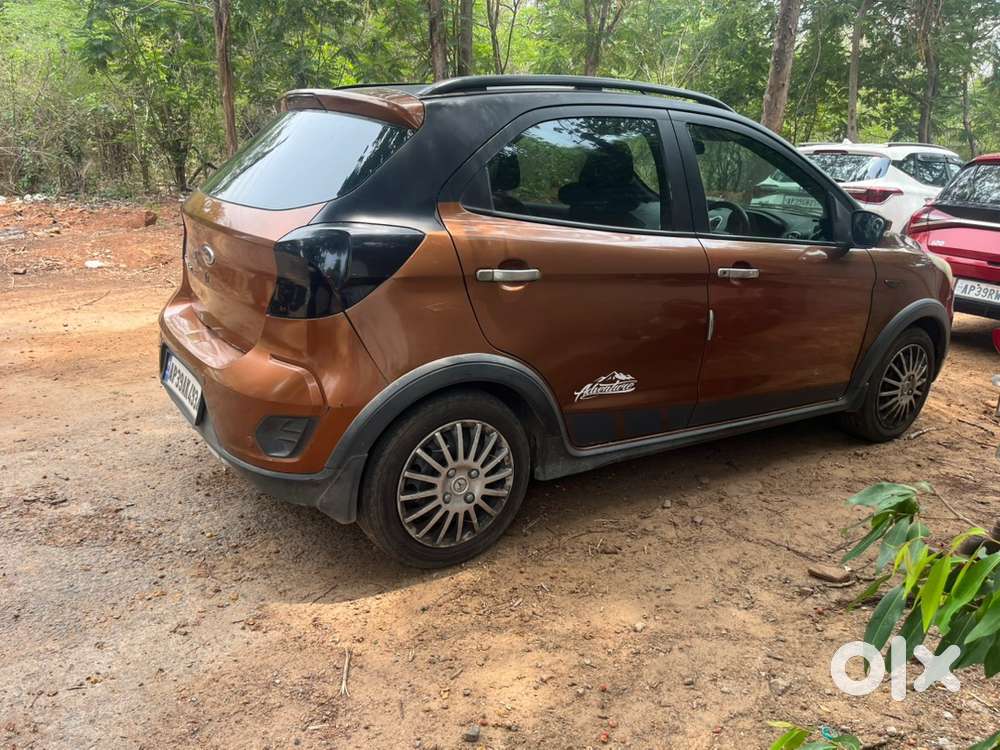 Ford Freestyle Petrol 2019
