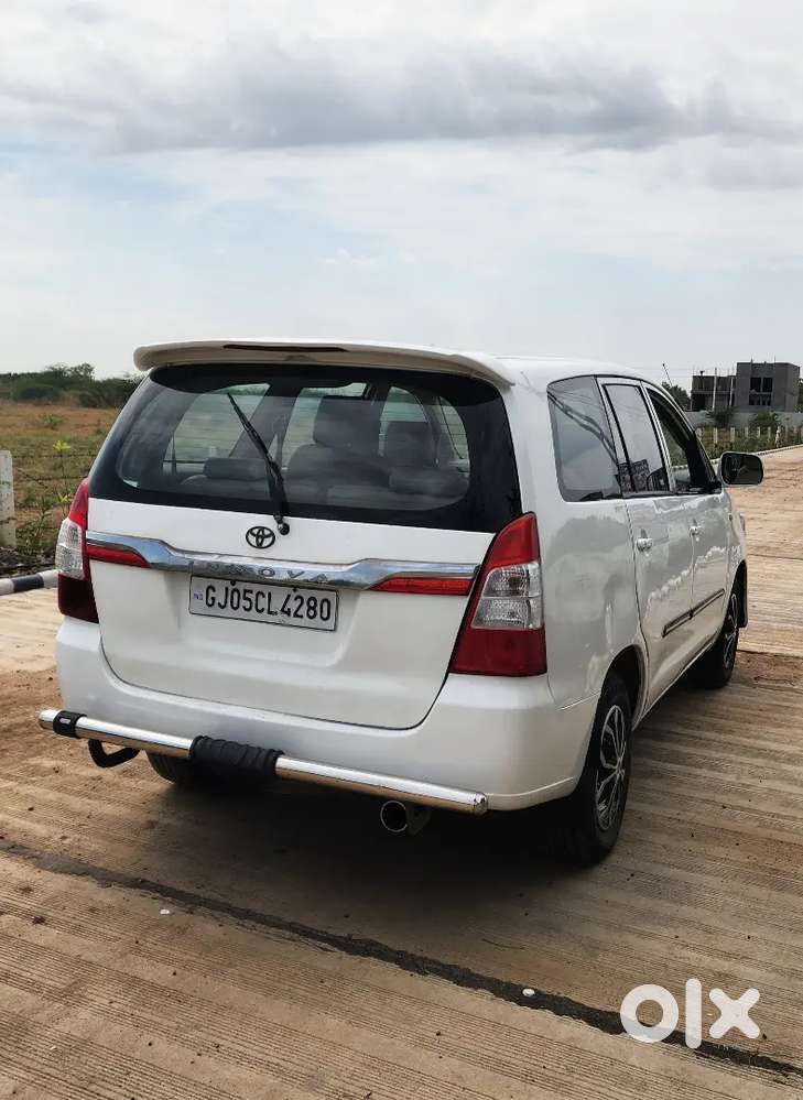 Toyota Innova 2009 Cng