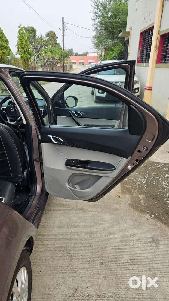Tata Tiago 2016 Petrol Well Maintained