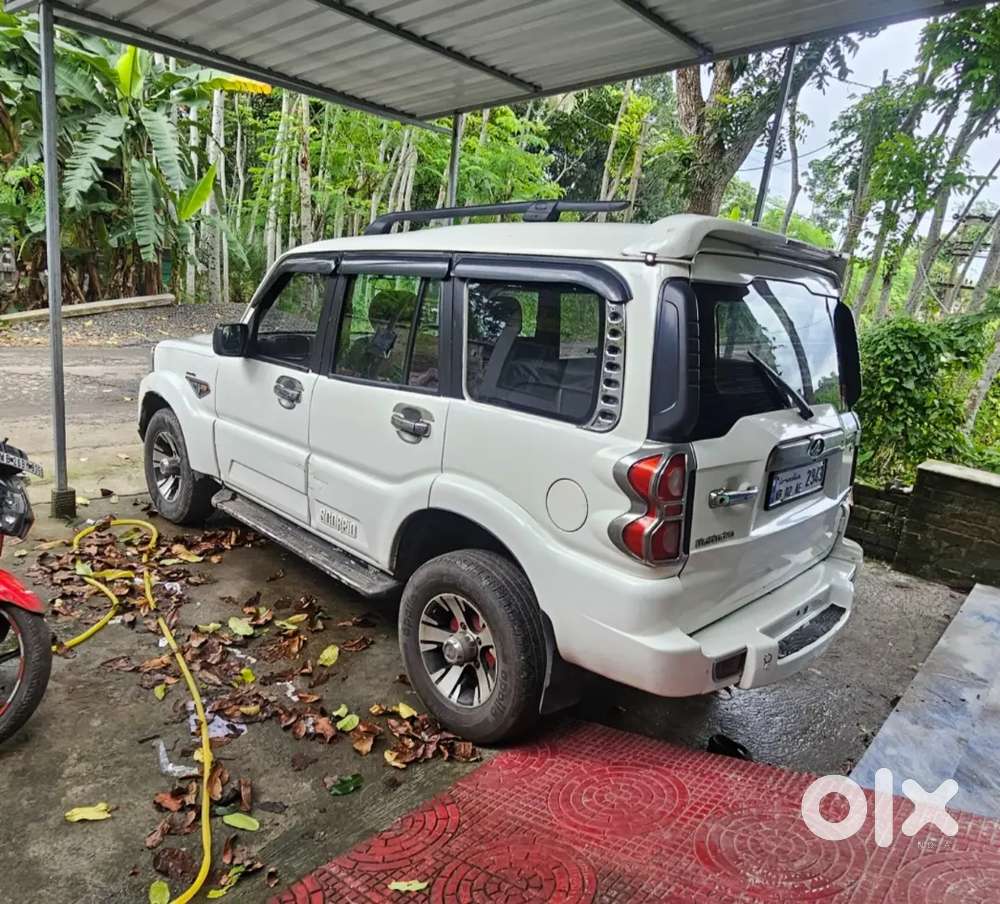 Mahindra Scorpio 2013 Diesel Manual