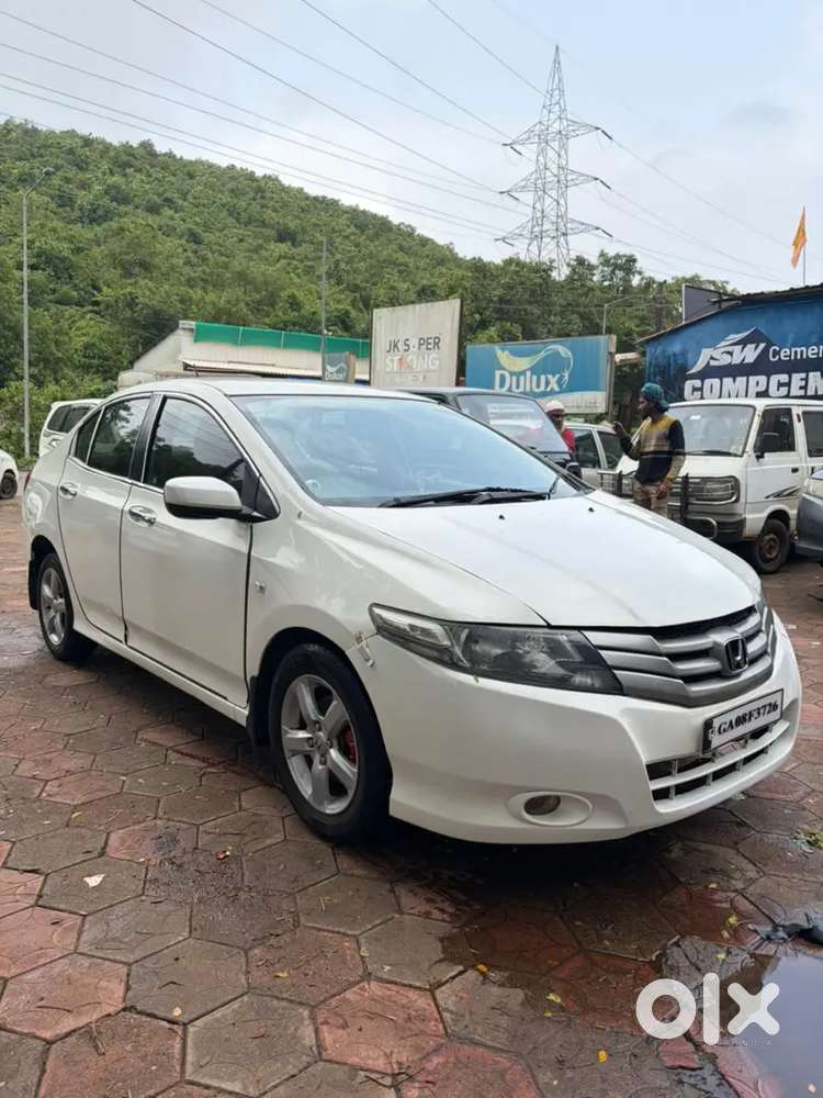 Honda City Exclusive Petrol 2010