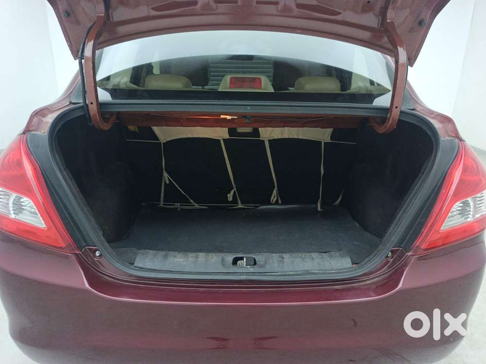 Maruti Suzuki Swift Dzire Vxi Optional, 2016, Petrol
