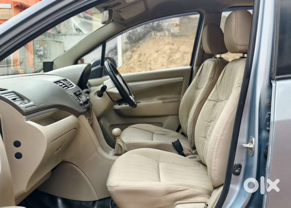 Maruti Suzuki Ertiga Vxi Abs Bs Iv, 2017, Petrol