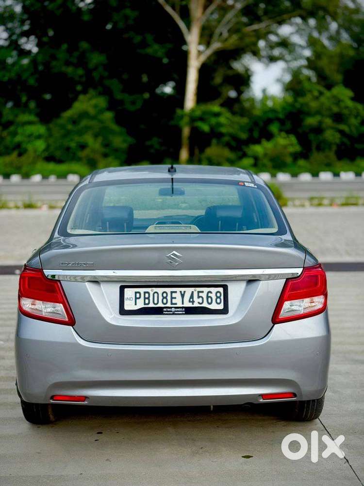 Maruti Suzuki Dzire 1.2 Vxi, 2022, Petrol