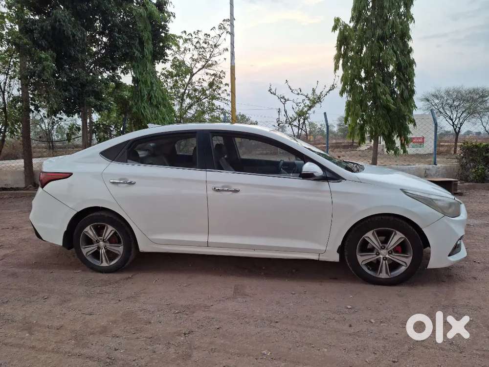 Hyundai Verna 2017 Diesel 100000 Km Driven