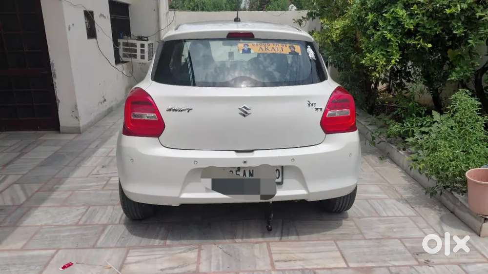 Maruti Suzuki Swift 2020 Petrol 75000 Km Driven