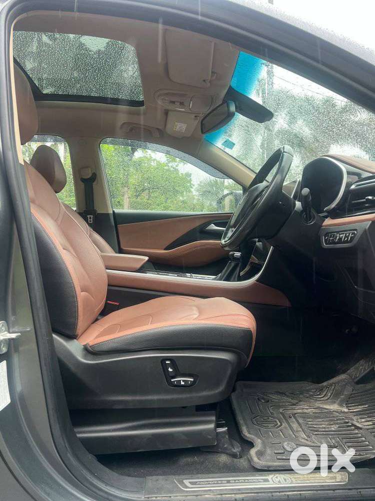 Mg Hector Plus Sharp Pro 1.5 Turbo Petrol Cvt 7 Str, 2023, Petrol