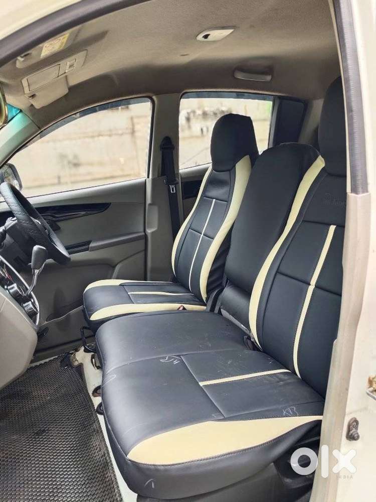 Mahindra Kuv 100 Mfalcon G80 K8 5str Aw, 2017, Petrol