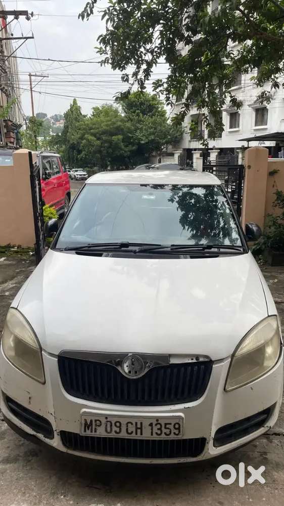 Skoda Fabia 2010 Petrol 120000 Km Driven