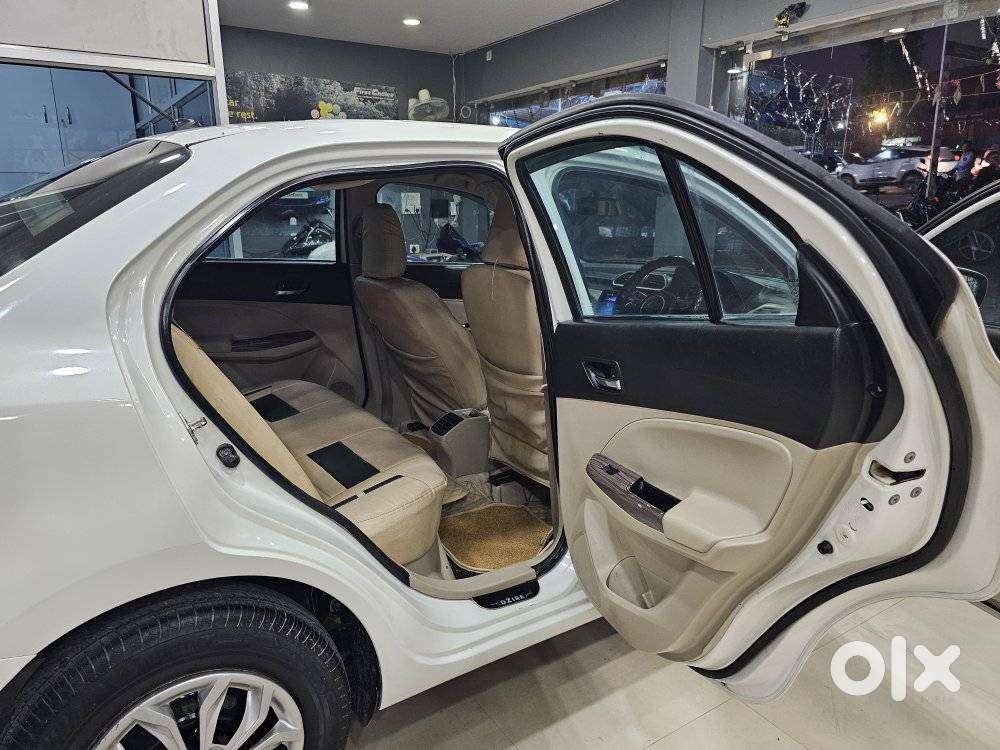 Maruti Suzuki Dzire Vxi Ags, 2022, Petrol