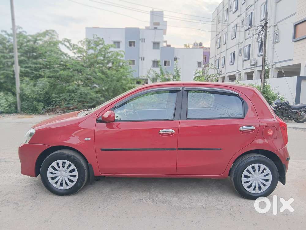 Toyota Etios Liva G, 2012, Petrol