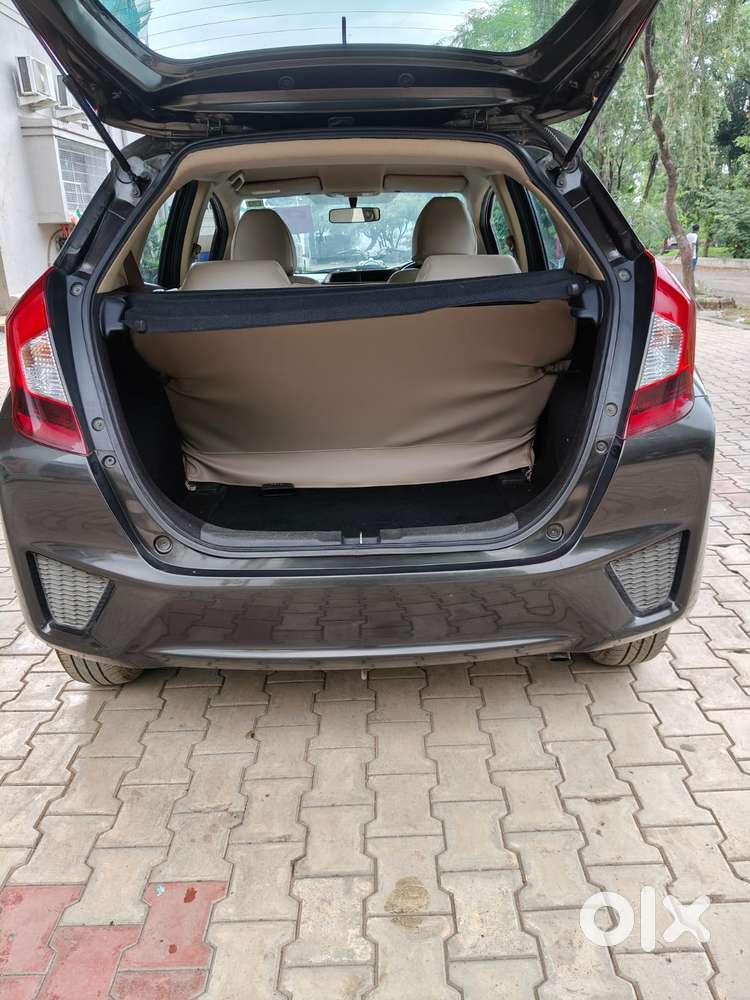 Honda Jazz V Automatic, 2015, Petrol