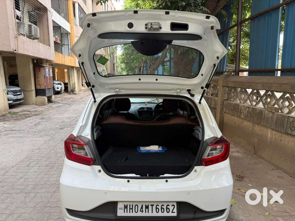 Tata Tiago 2025 Cng & Hybrids 3800 Km Driven