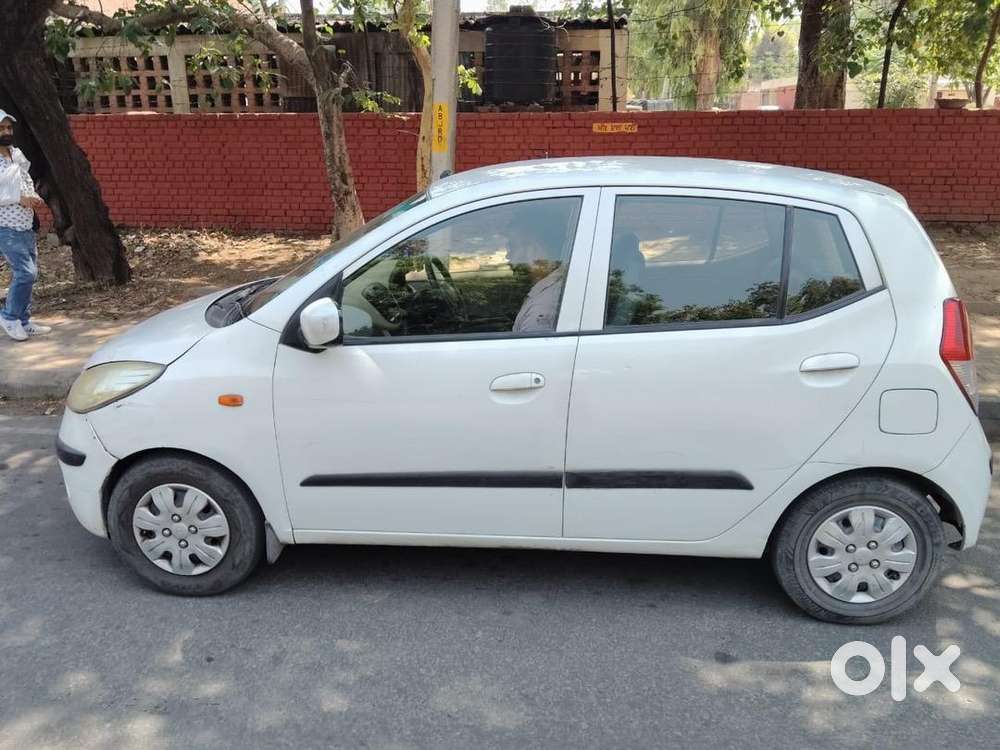 Hyundai Car Manual 2010