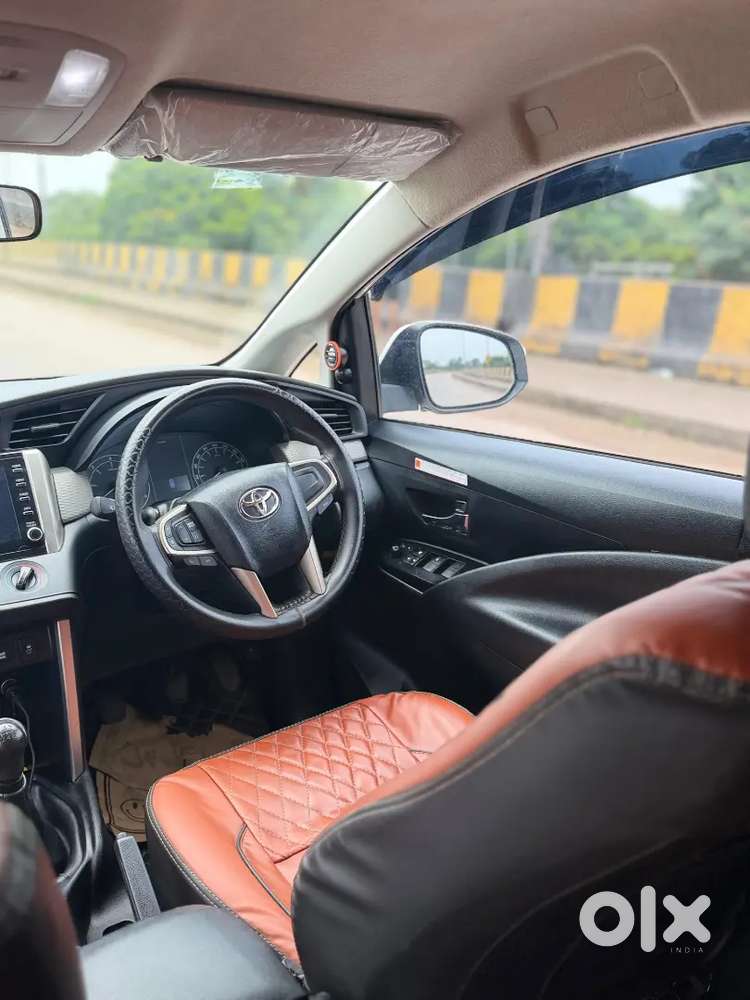 Toyota Innova Crysta 2023