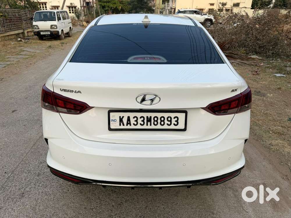 Hyundai Fluidic Verna 2021