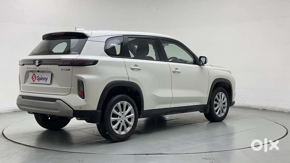 Maruti Suzuki Grand Vitara 1.5 Delta Smart Hybrid At, 2023, Petrol