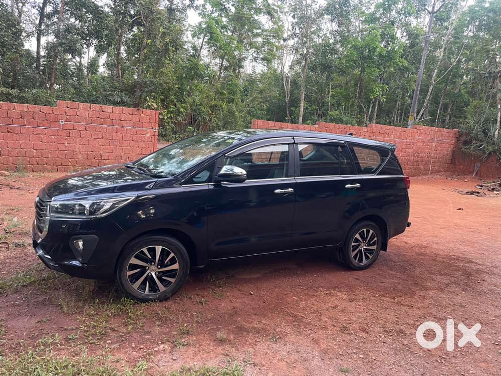 Toyota Innova Crysta 2022