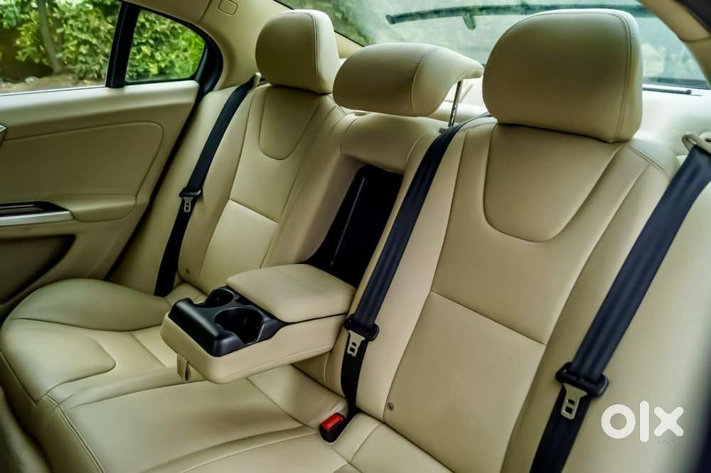 Volvo S60 D4 Momentum, 2018, Diesel