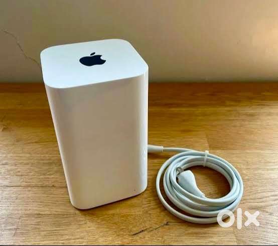 Apple Airport Extreme Base Station 6th Generation 5G WiFi Router A1521