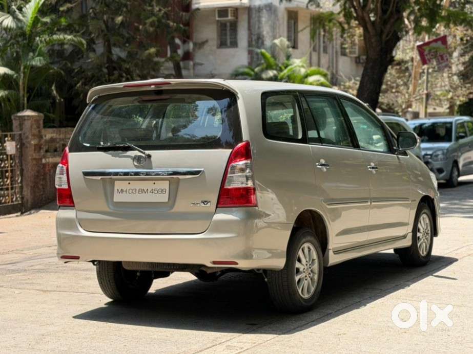 Toyota Innova 2.5 V 8 Str, 2013, Diesel