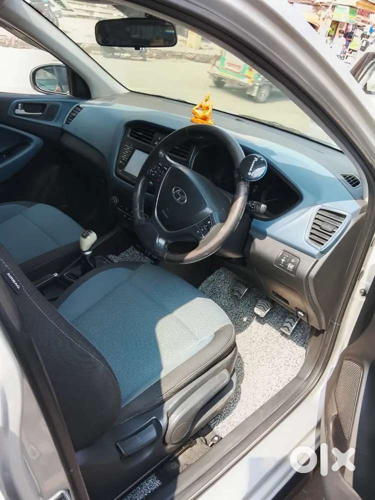 Hyundai New I20 2018 Petrol 150000 Km Driven
