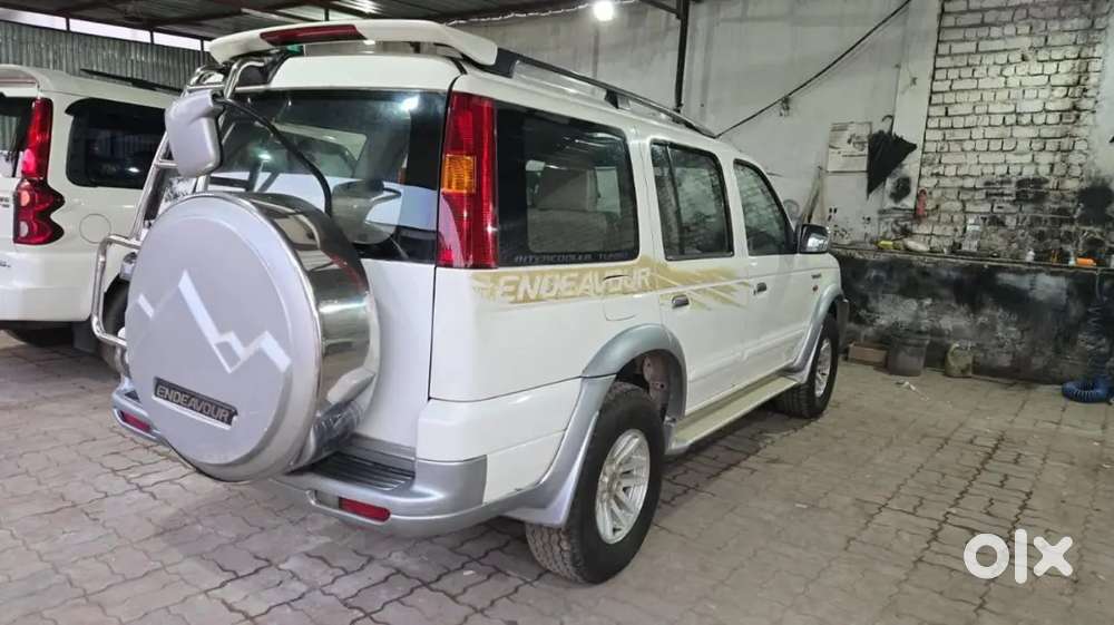 Ford Endeavour 2007