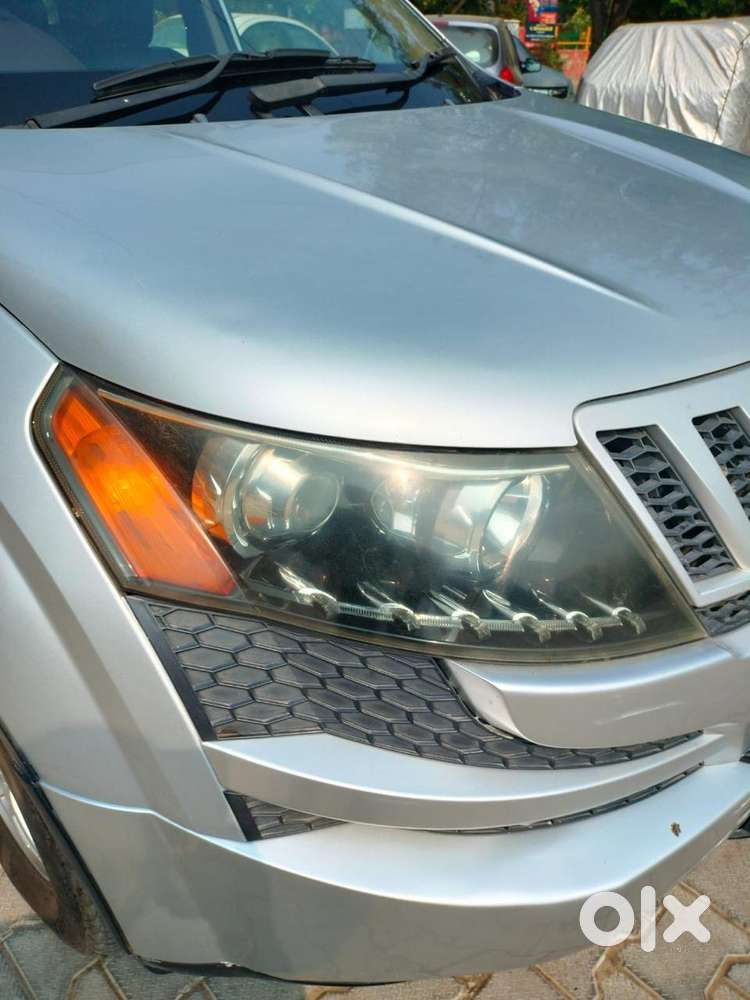 Mahindra Xuv500 W8 2016 Dual Tone