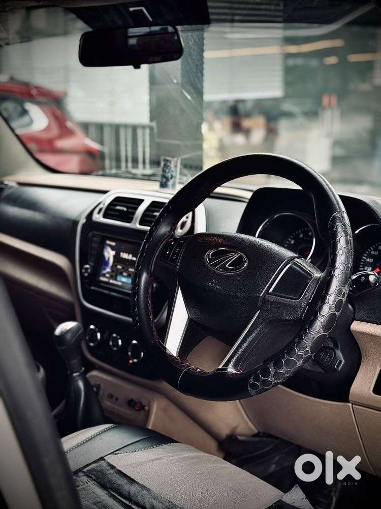 Mahindra Tuv 300 T10 Opt Dual Tone, 2019, Diesel