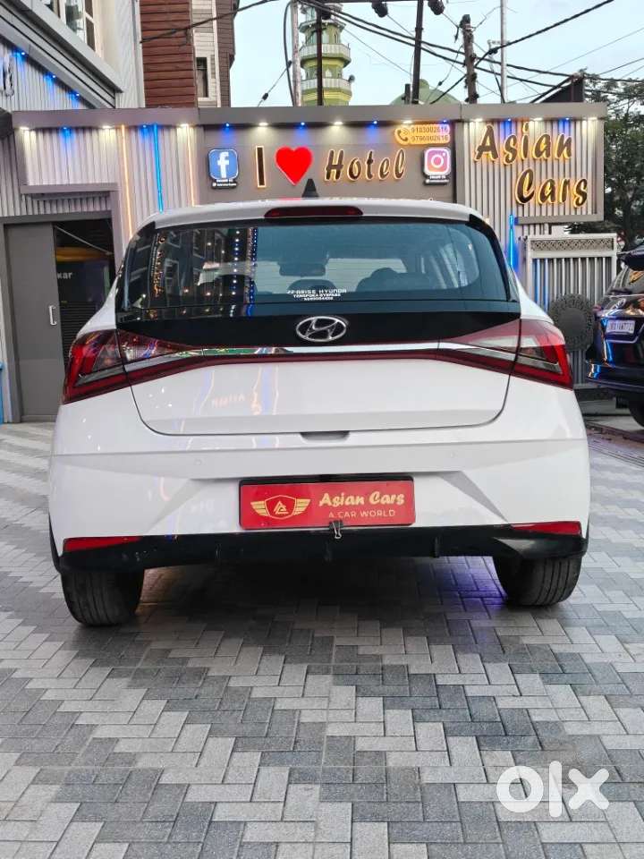 Hyundai I20 Sportz 1.2 Mt, 2023, Petrol