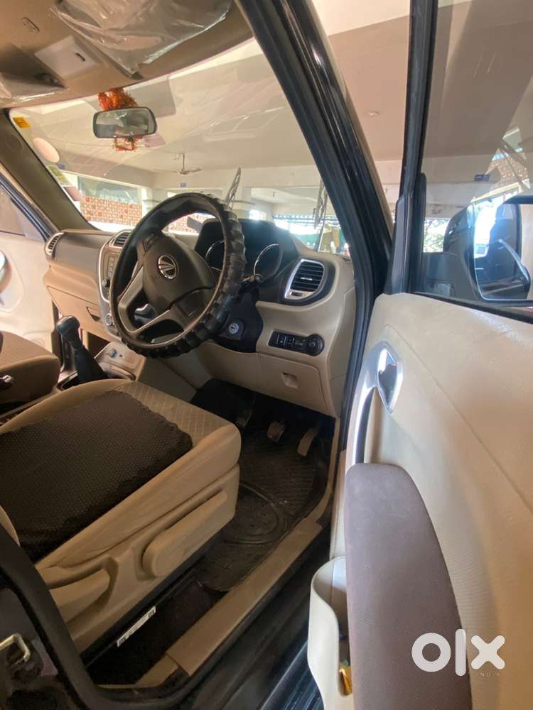 Mahindra Tuv 300 2019 Diesel Well Maintained December Registered