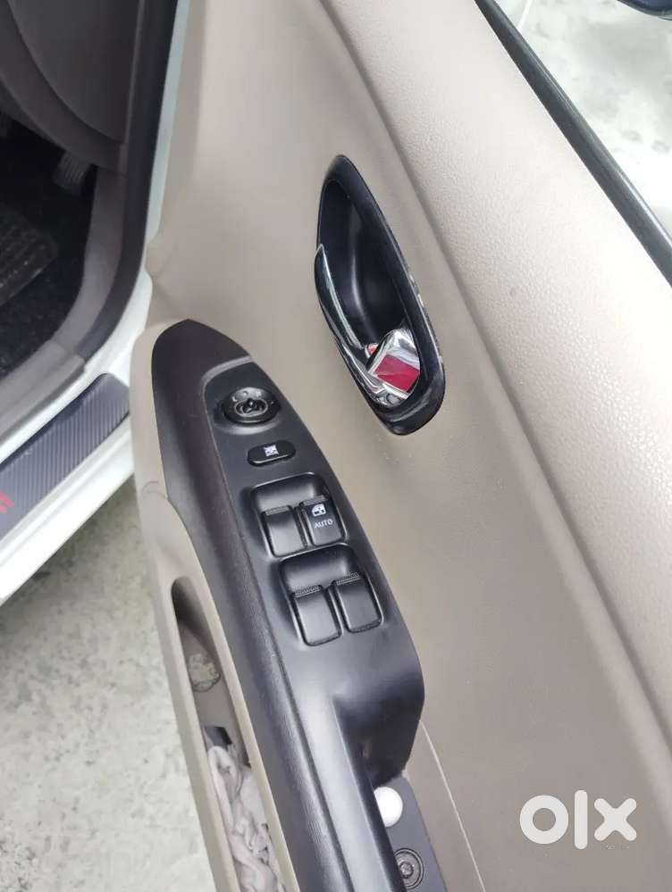 Hyundai I10 Sportz Petrol Manual 2013