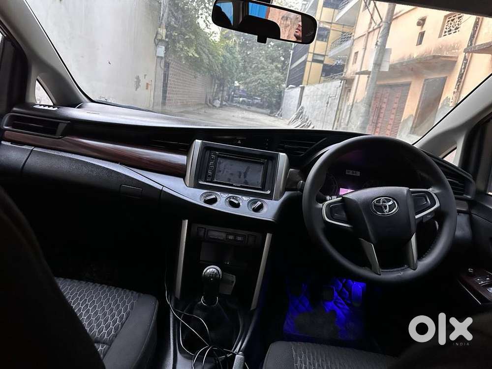 Toyota Innova Crysta [2020-ongoing] 2.4 Gx 7 Str, 2018, Diesel