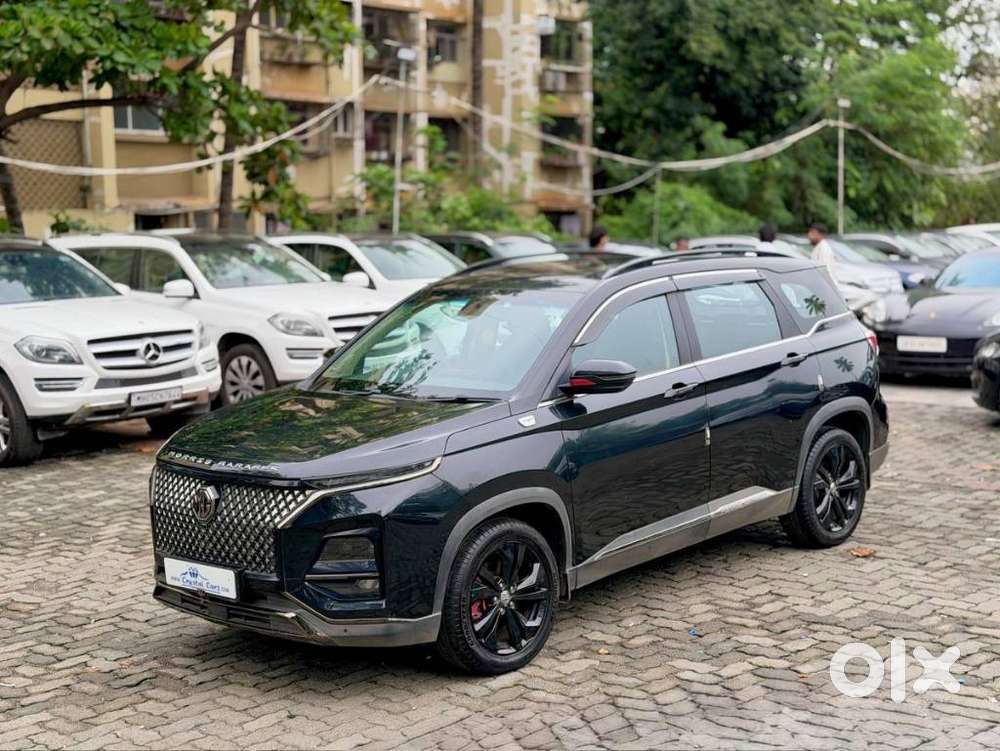 Mg Hector Plus Sharp Pro Blackstorm 1.5 Turbo Petrol Cvt 7 Str, 2024..