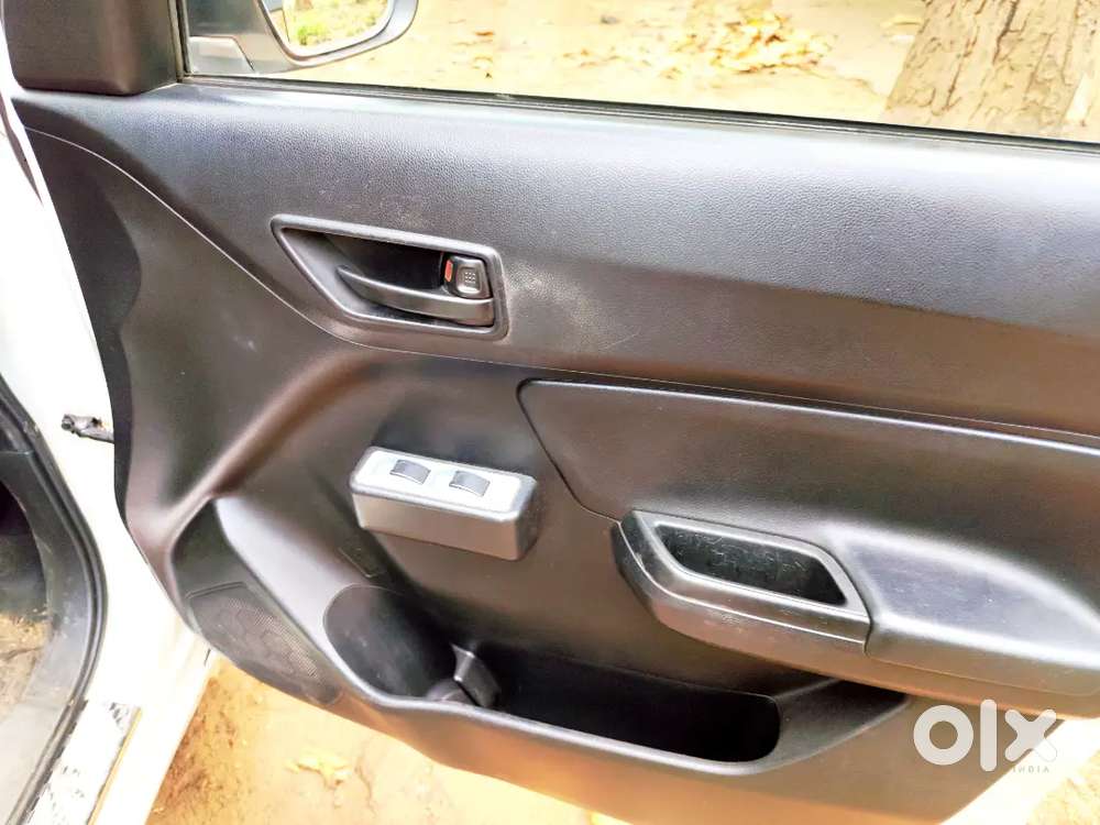 Maruti Suzuki Swift 2018 Petrol 57412 Km Driven